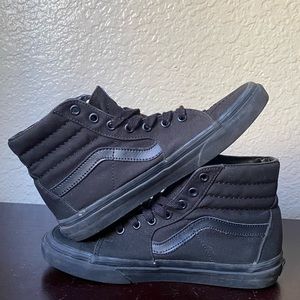 Unisex black vans size W:7 M:5.5